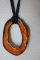 Naszyjnik ceramiczny- Pomarańczowy owalny wisior